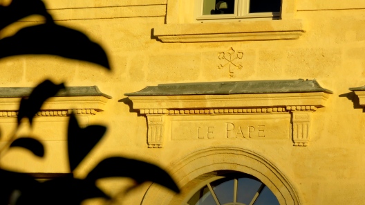 Linteau Château Le Pape